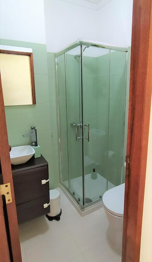 קוסטה דה קפאריקה Large Apartment Near The Beach And Lisbon מראה חיצוני תמונה