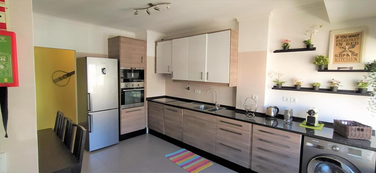 קוסטה דה קפאריקה Large Apartment Near The Beach And Lisbon מראה חיצוני תמונה